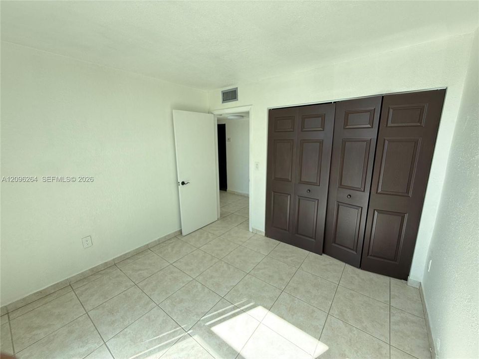 For Rent: $2,495 (3 beds, 2 baths, 1114 Square Feet)