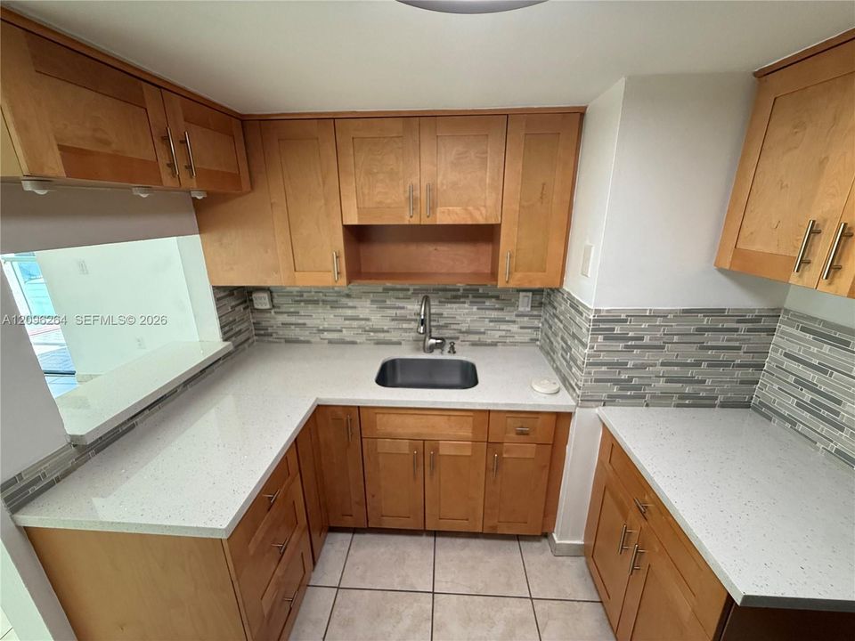 For Rent: $2,495 (3 beds, 2 baths, 1114 Square Feet)