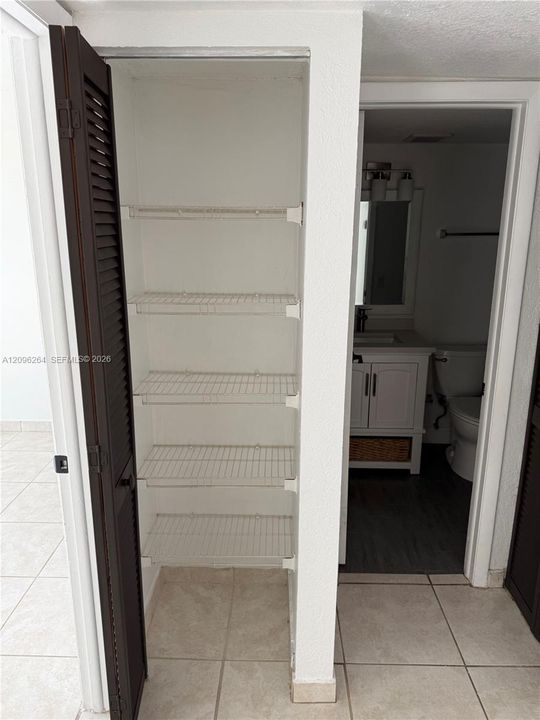 For Rent: $2,495 (3 beds, 2 baths, 1114 Square Feet)