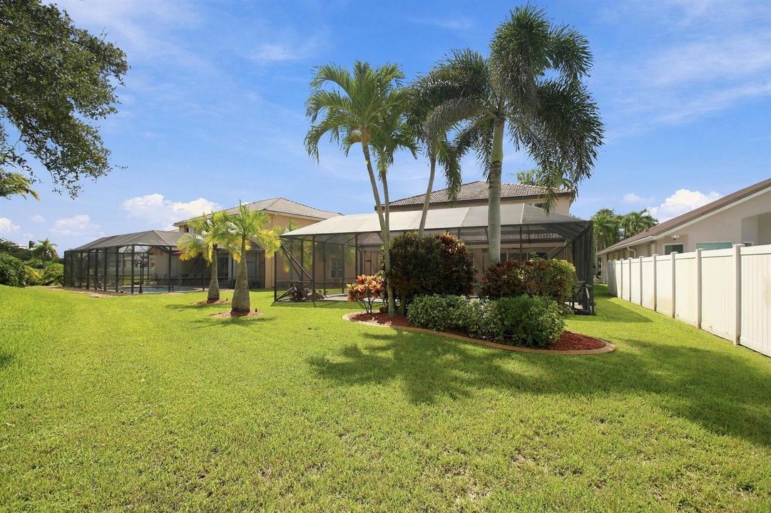 43-Property Photo 043