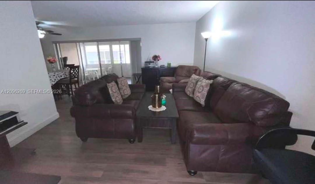 For Rent: $1,050 (1 beds, 1 baths, 0 Square Feet)