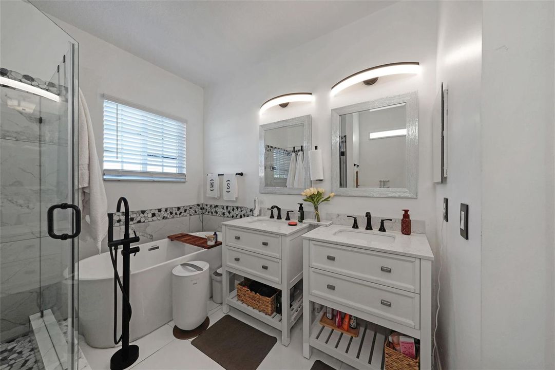 Master Bathroom - dual sink