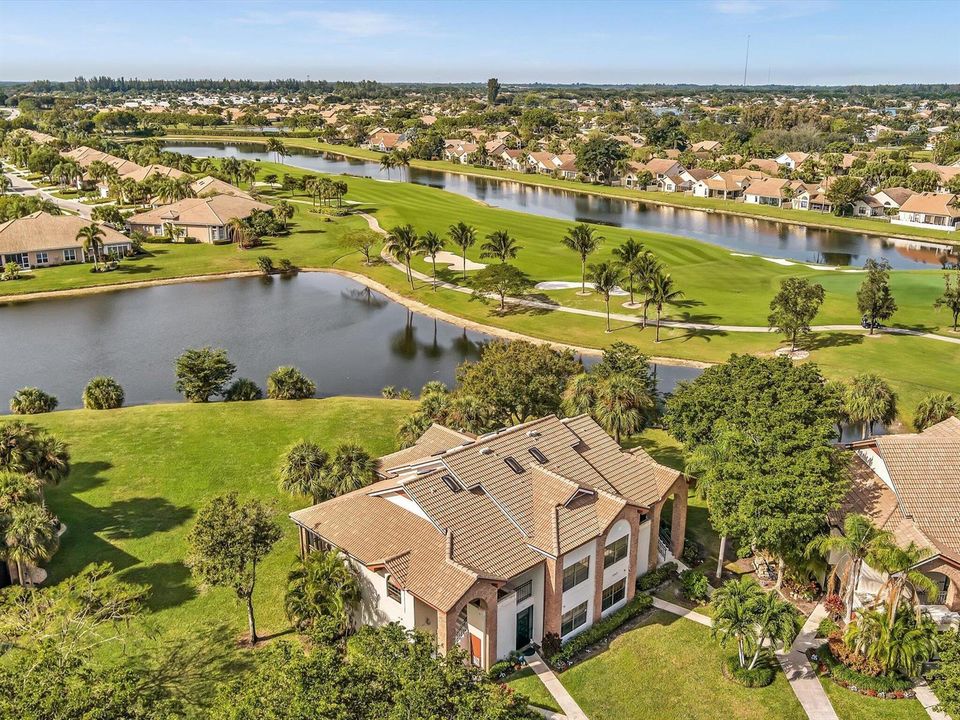 lake golfcourse view!