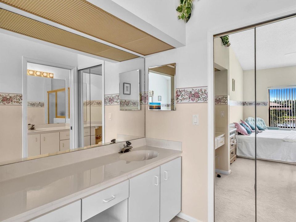 primary dressing area:coset