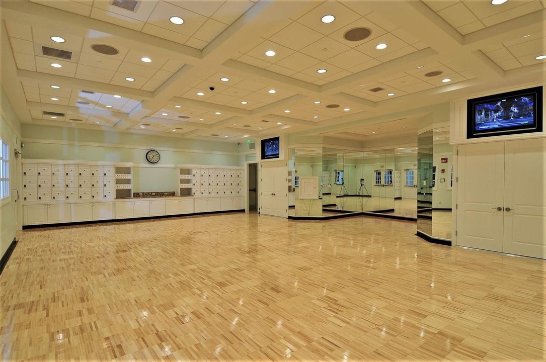 AROBICS CLASS RM
