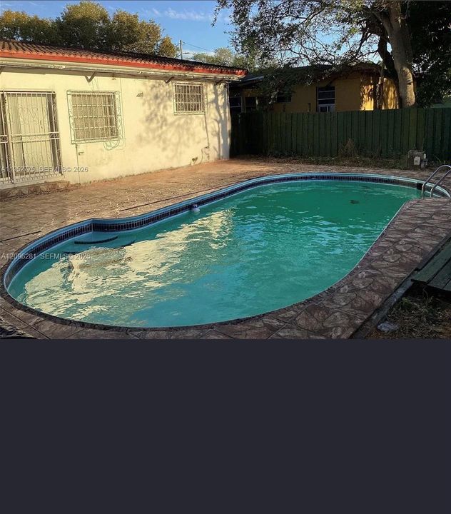 En Venta: $399,000 (3 camas, 2 baños, 1406 Pies cuadrados)