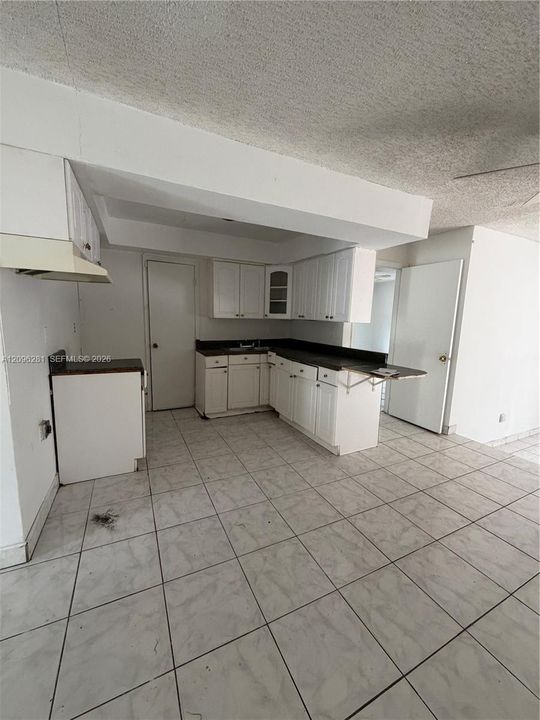 En Venta: $399,000 (3 camas, 2 baños, 1406 Pies cuadrados)