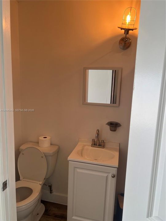 For Rent: $6,500 (4 beds, 2 baths, 1244 Square Feet)