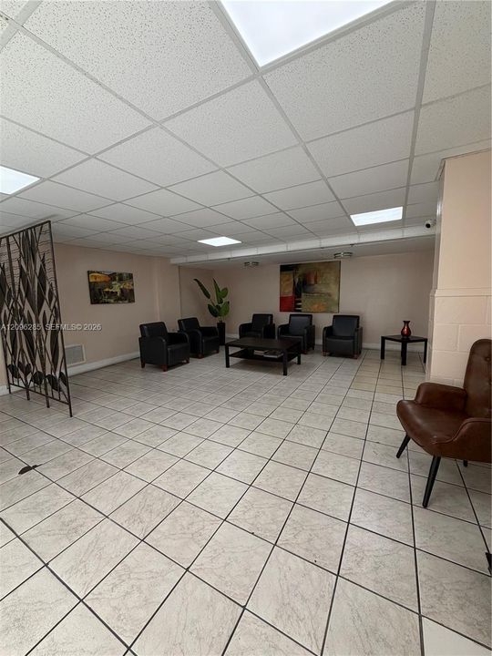 В аренду: $2,200 (2 спален, 2 ванн, 935 Квадратных фут)
