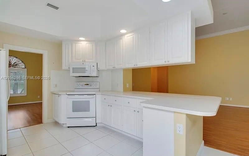 For Rent: $1,950 (3 beds, 2 baths, 0 Square Feet)