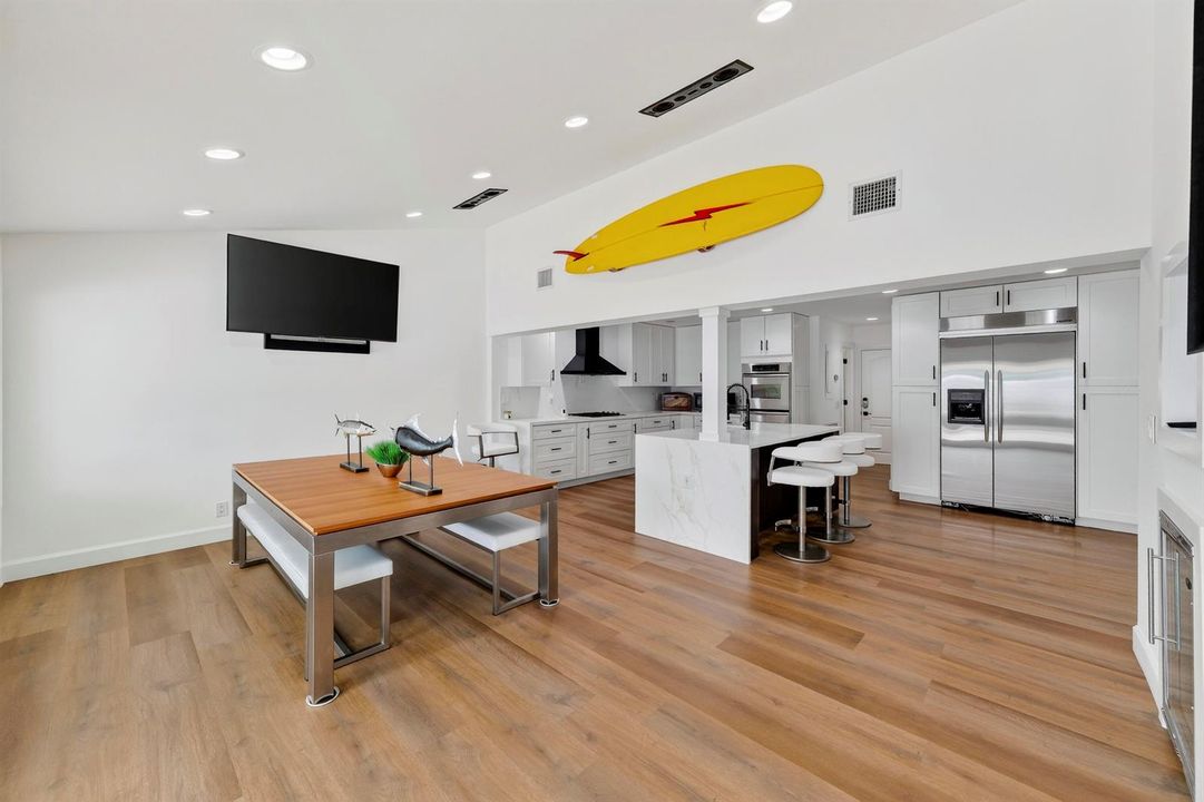 329 Isle of Capri Drive. Fort Lauderdale