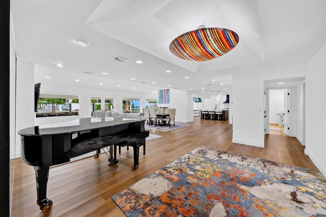 329 Isle of Capri Drive. Fort Lauderdale