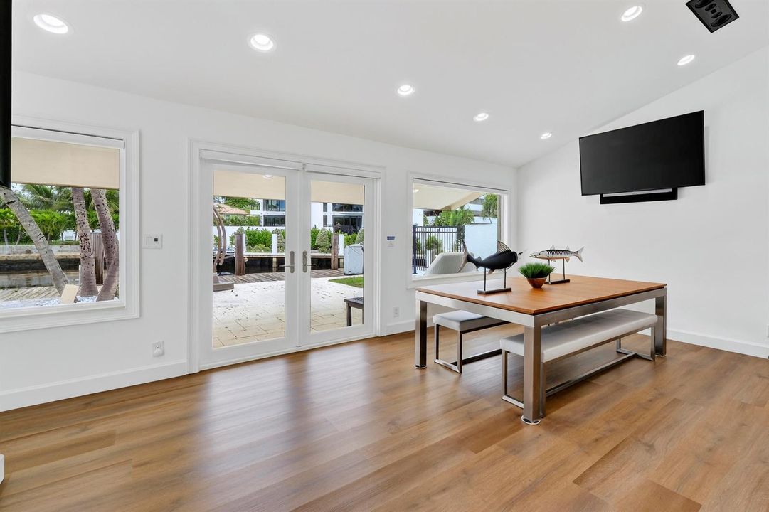 329 Isle of Capri Drive. Fort Lauderdale