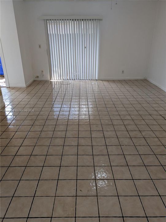 En Renta: $2,490 (2 camas, 2 baños, 1034 Pies cuadrados)