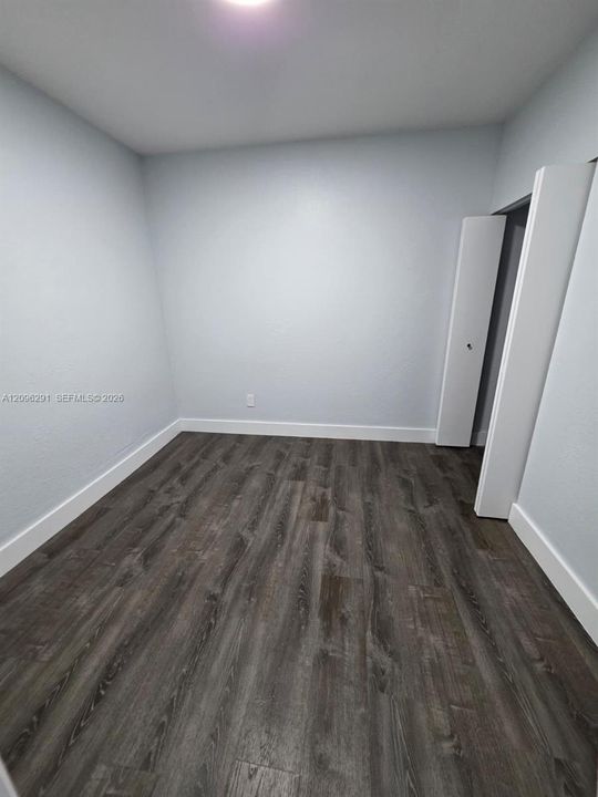 For Rent: $1,800 (2 beds, 1 baths, 2332 Square Feet)