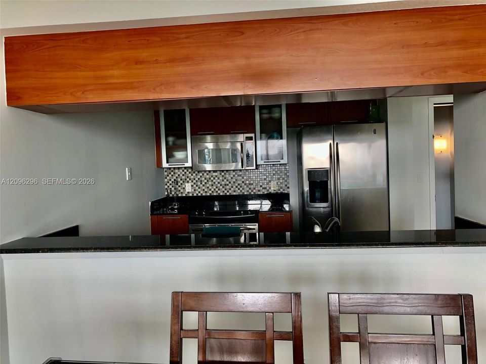 For Sale: $700,000 (2 beds, 2 baths, 1144 Square Feet)