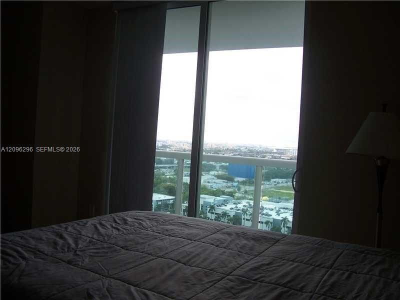 For Sale: $700,000 (2 beds, 2 baths, 1144 Square Feet)