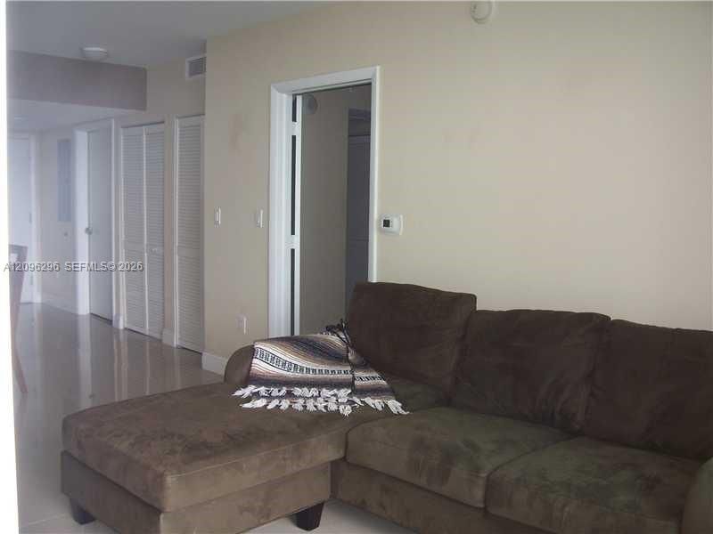 For Sale: $700,000 (2 beds, 2 baths, 1144 Square Feet)