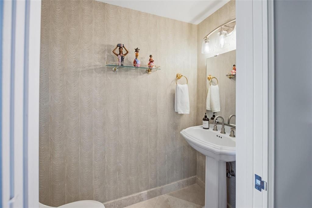 powder room