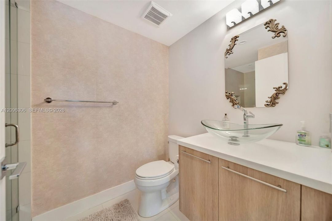 En-suite, full Guest bathroom on first floor