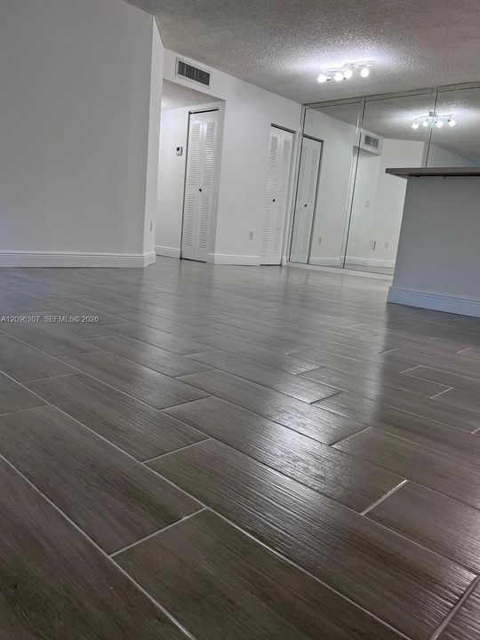 En Renta: $2,600 (3 camas, 2 baños, 1160 Pies cuadrados)
