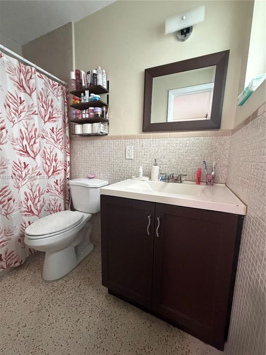 For Rent: $3,300 (3 beds, 2 baths, 1625 Square Feet)