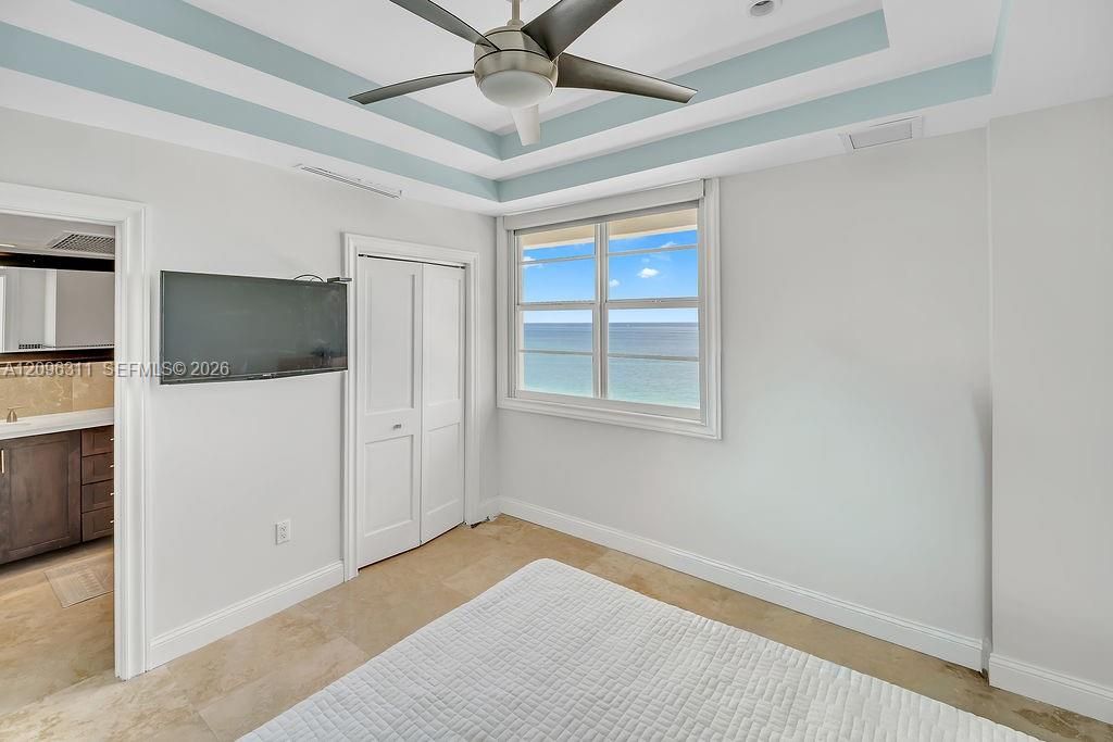 For Sale: $889,750 (2 beds, 2 baths, 1070 Square Feet)