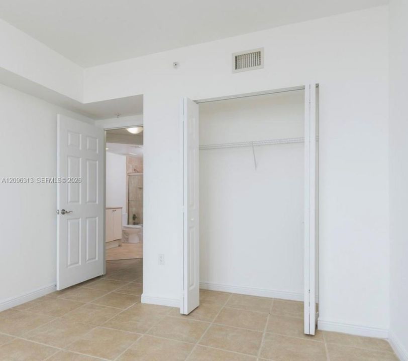 En Renta: $3,100 (2 camas, 2 baños, 1305 Pies cuadrados)