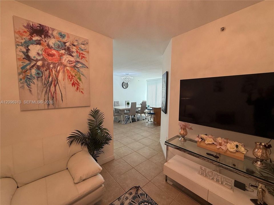 En Renta: $3,100 (2 camas, 2 baños, 1305 Pies cuadrados)