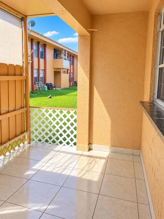 В аренду: $1,700 (1 спален, 1 ванн, 800 Квадратных фут)