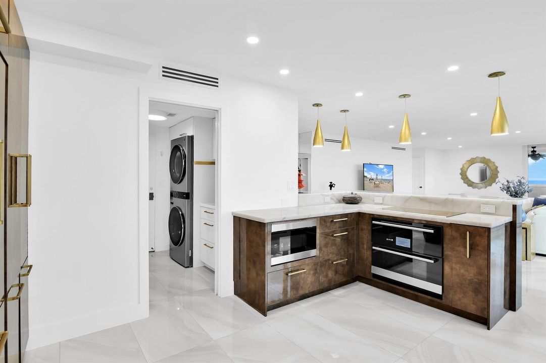 Kitchen / Laundry