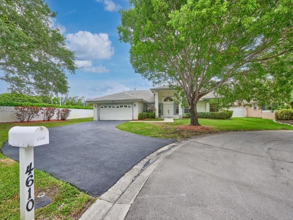 For Rent: $4,500 (4 beds, 2 baths, 2110 Square Feet)
