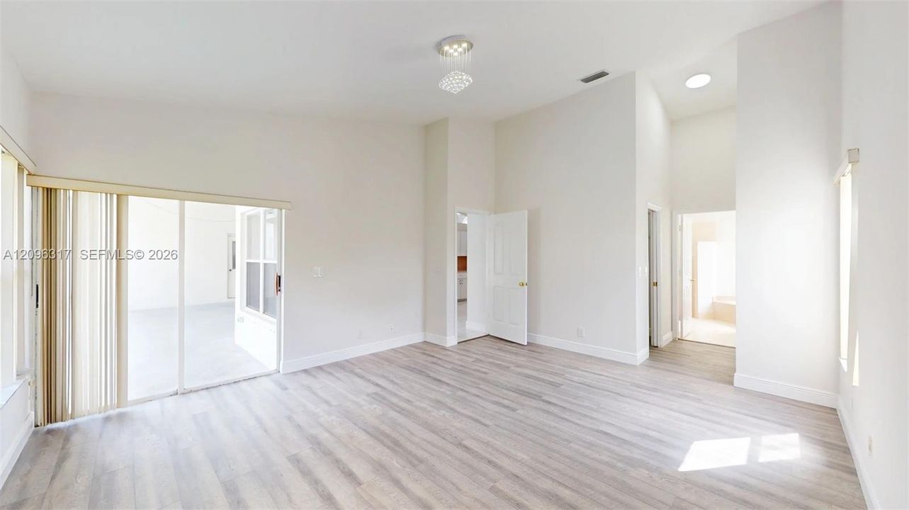 For Rent: $4,500 (4 beds, 2 baths, 2110 Square Feet)