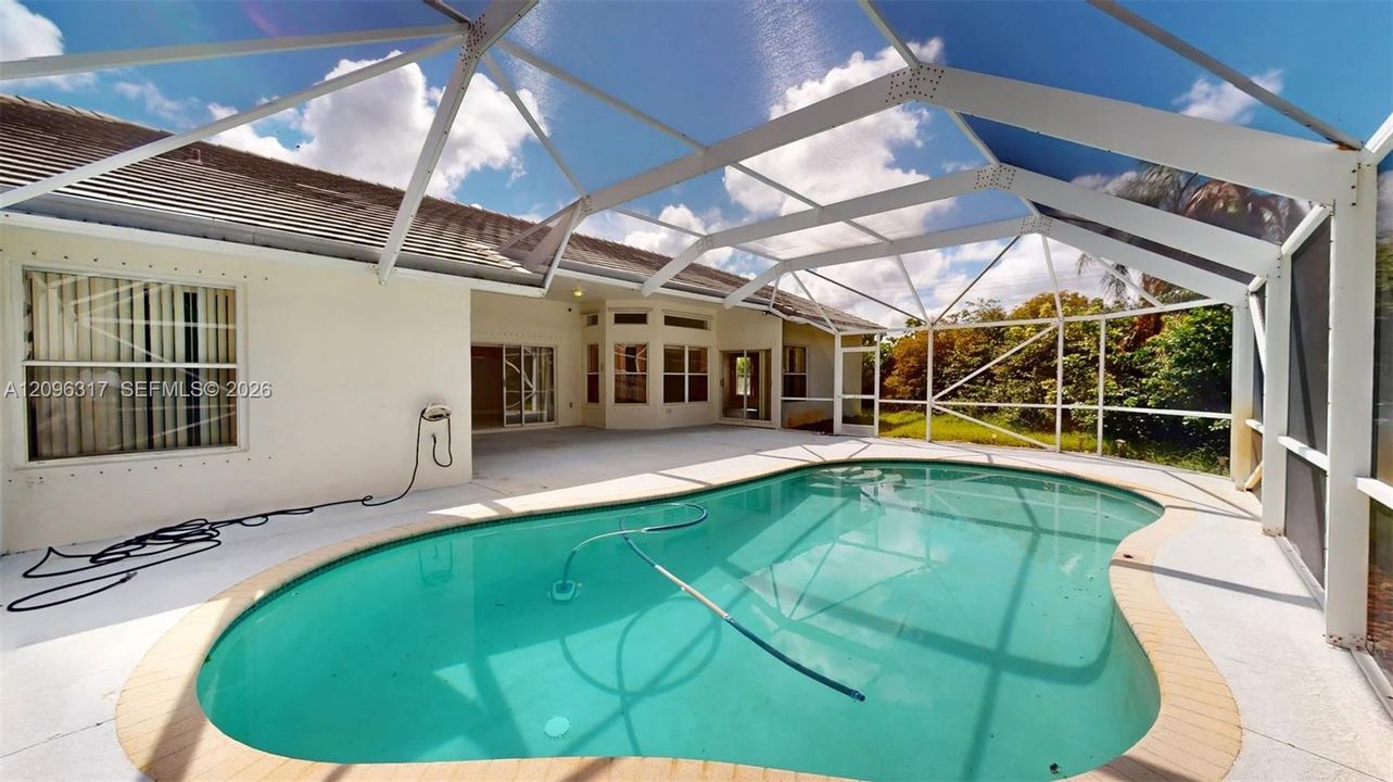 For Rent: $4,500 (4 beds, 2 baths, 2110 Square Feet)