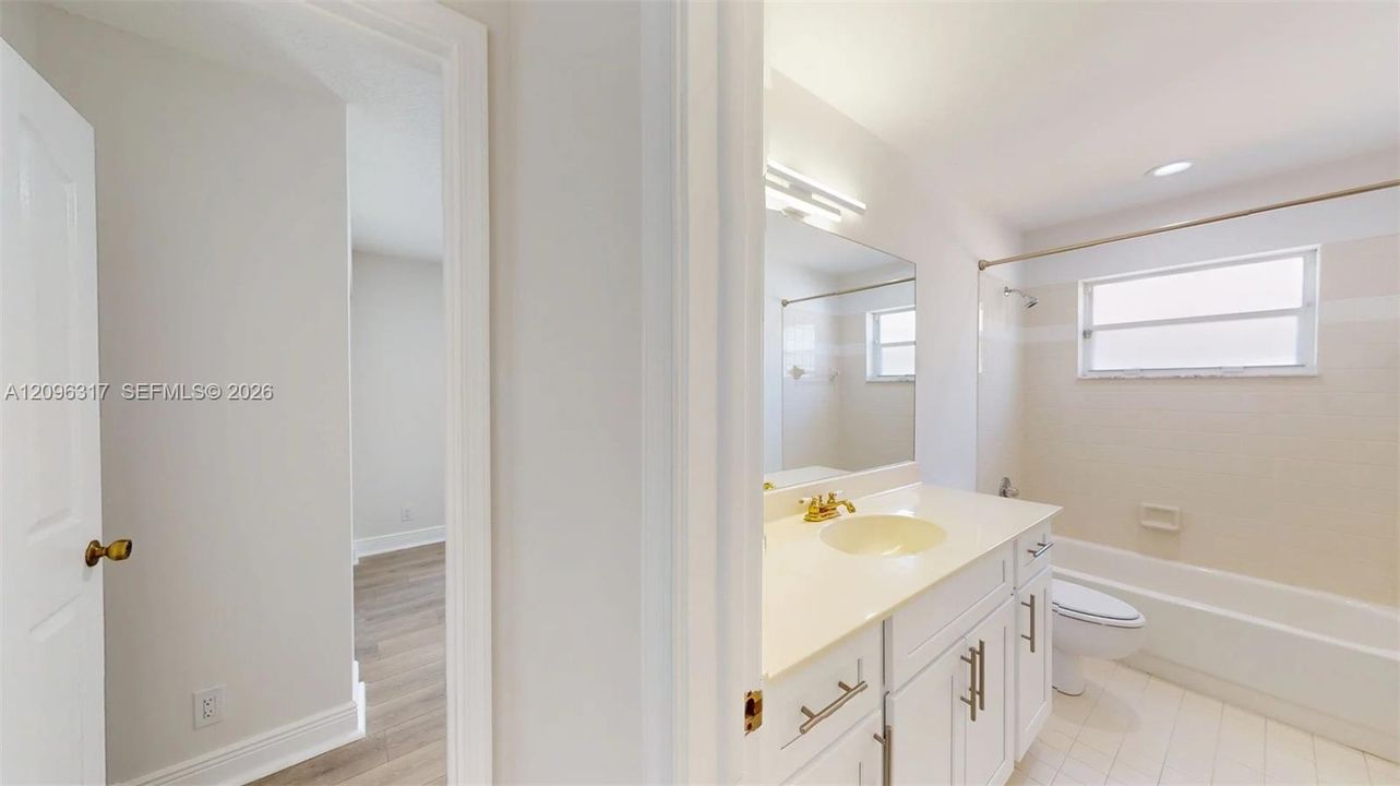 For Rent: $4,500 (4 beds, 2 baths, 2110 Square Feet)