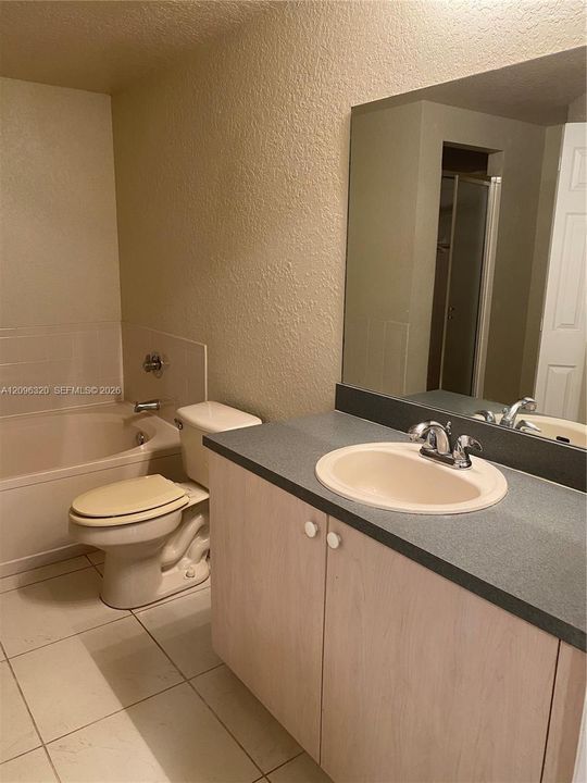 En Renta: $2,490 (3 camas, 2 baños, 1480 Pies cuadrados)