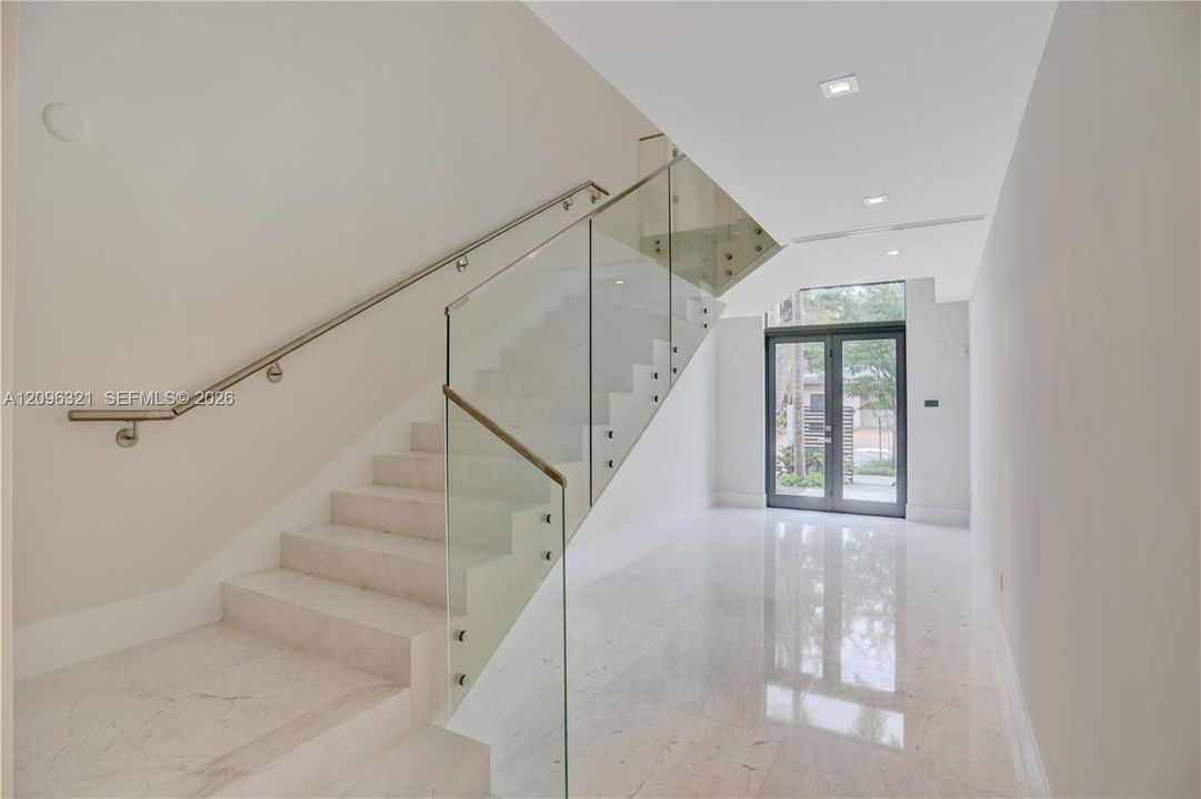 For Sale: $5,195,000 (4 beds, 4 baths, 4552 Square Feet)