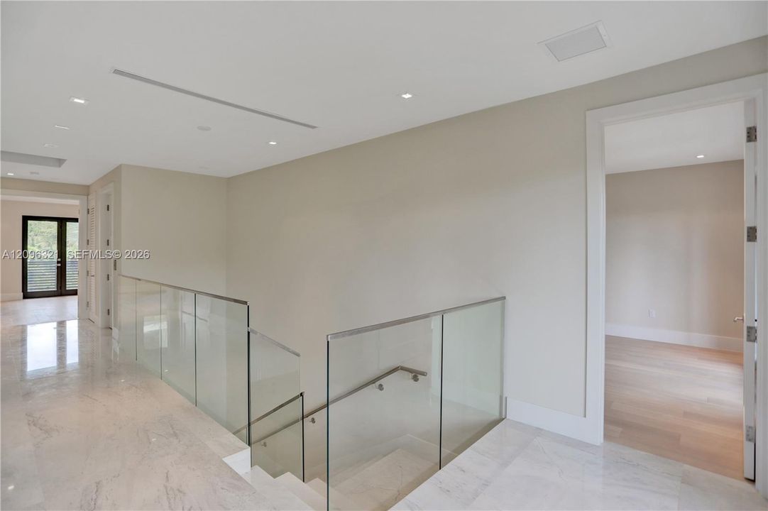 For Sale: $5,195,000 (4 beds, 4 baths, 4552 Square Feet)