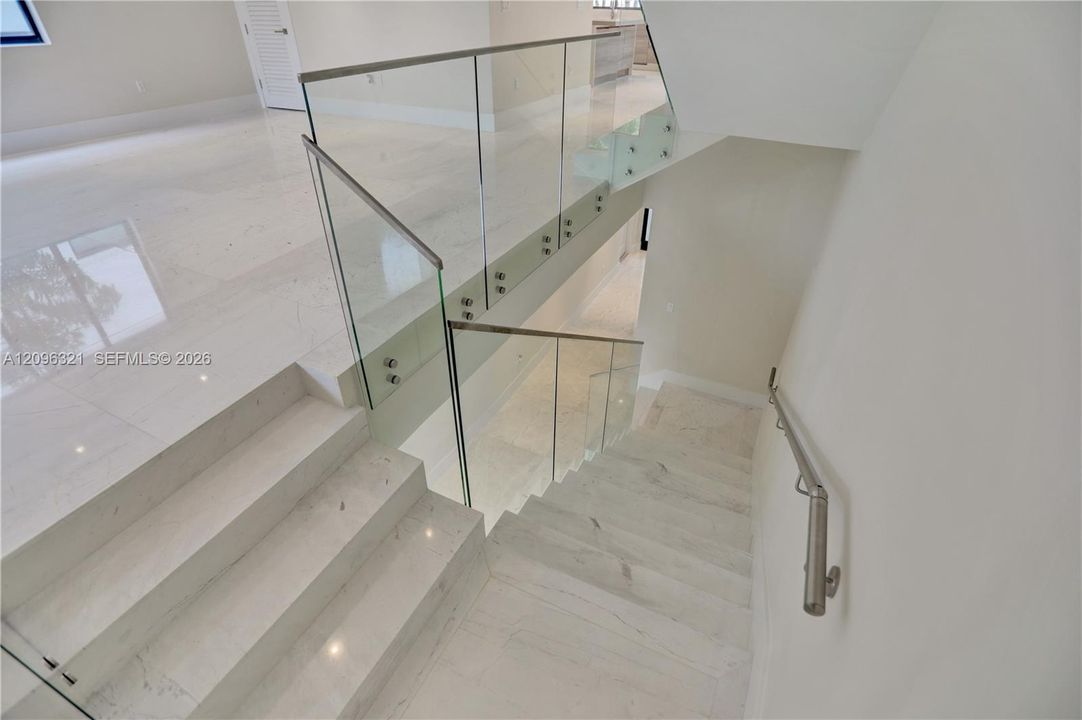 For Sale: $5,195,000 (4 beds, 4 baths, 4552 Square Feet)