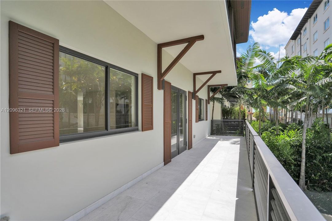 For Sale: $5,195,000 (4 beds, 4 baths, 4552 Square Feet)