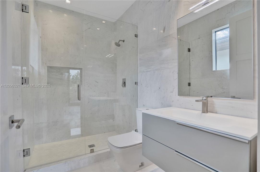 For Sale: $5,195,000 (4 beds, 4 baths, 4552 Square Feet)