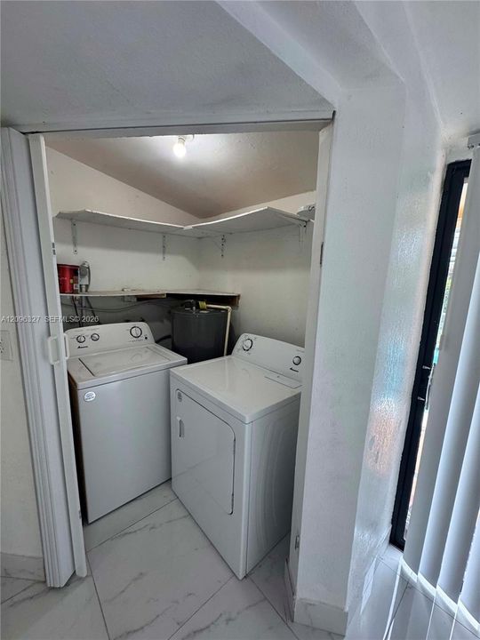 На продажу: $770,000 (4 спален, 4 ванн, 1877 Квадратных фут)