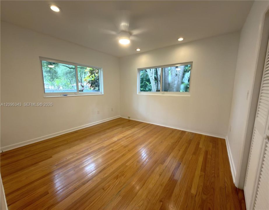 Private Back bedroom overlooking gated y