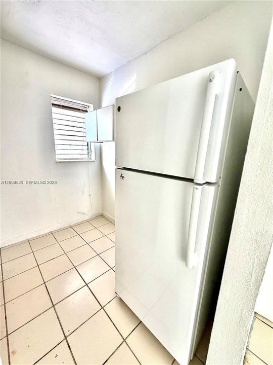 For Rent: $1,450 (1 beds, 1 baths, 550 Square Feet)
