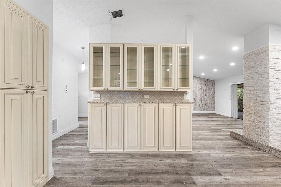017-13853SheffieldStreet-Wellington-FL-3