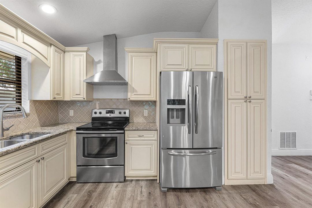 016-13853SheffieldStreet-Wellington-FL-3