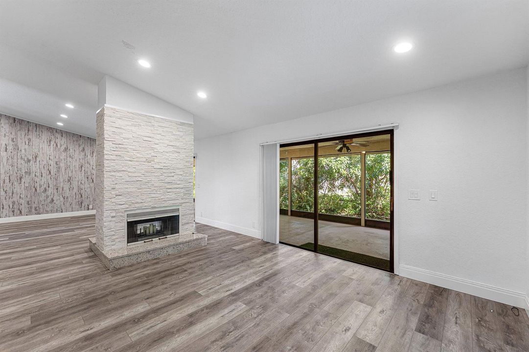 012-13853SheffieldStreet-Wellington-FL-3