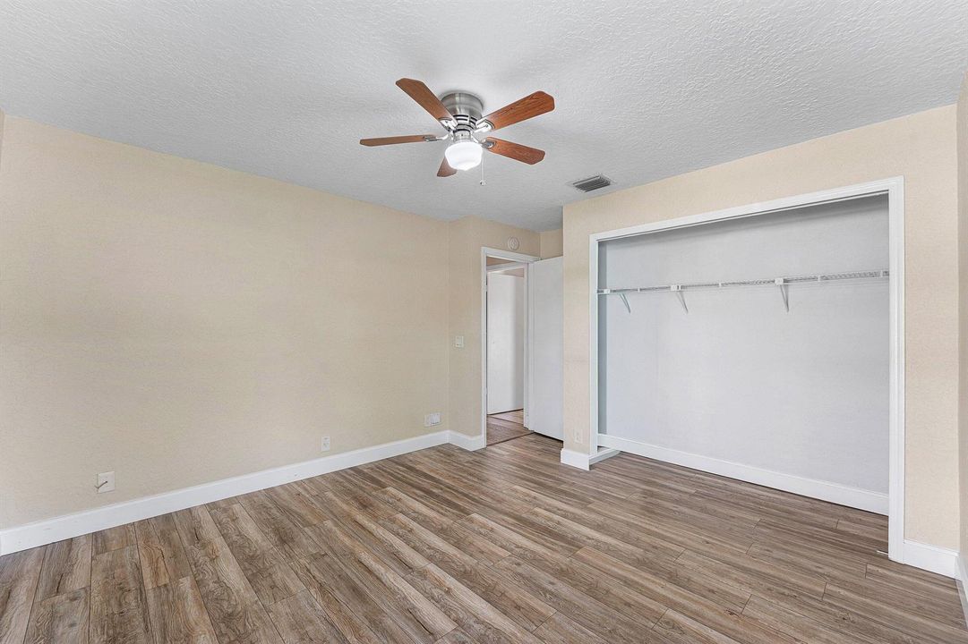 028-13853SheffieldStreet-Wellington-FL-3
