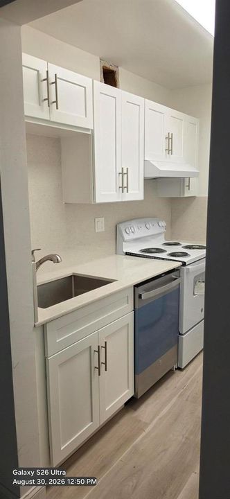 B-111 Kitchen1