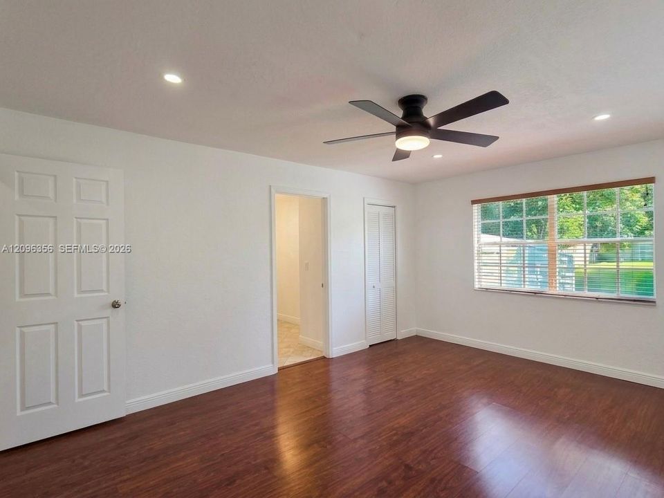 For Rent: $3,750 (4 beds, 2 baths, 2098 Square Feet)
